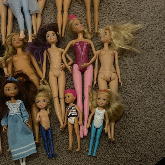 Barbies - Picture 5 of 5